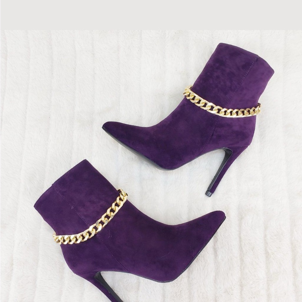 Elegant Purple Ankle Boots with Gold Chain